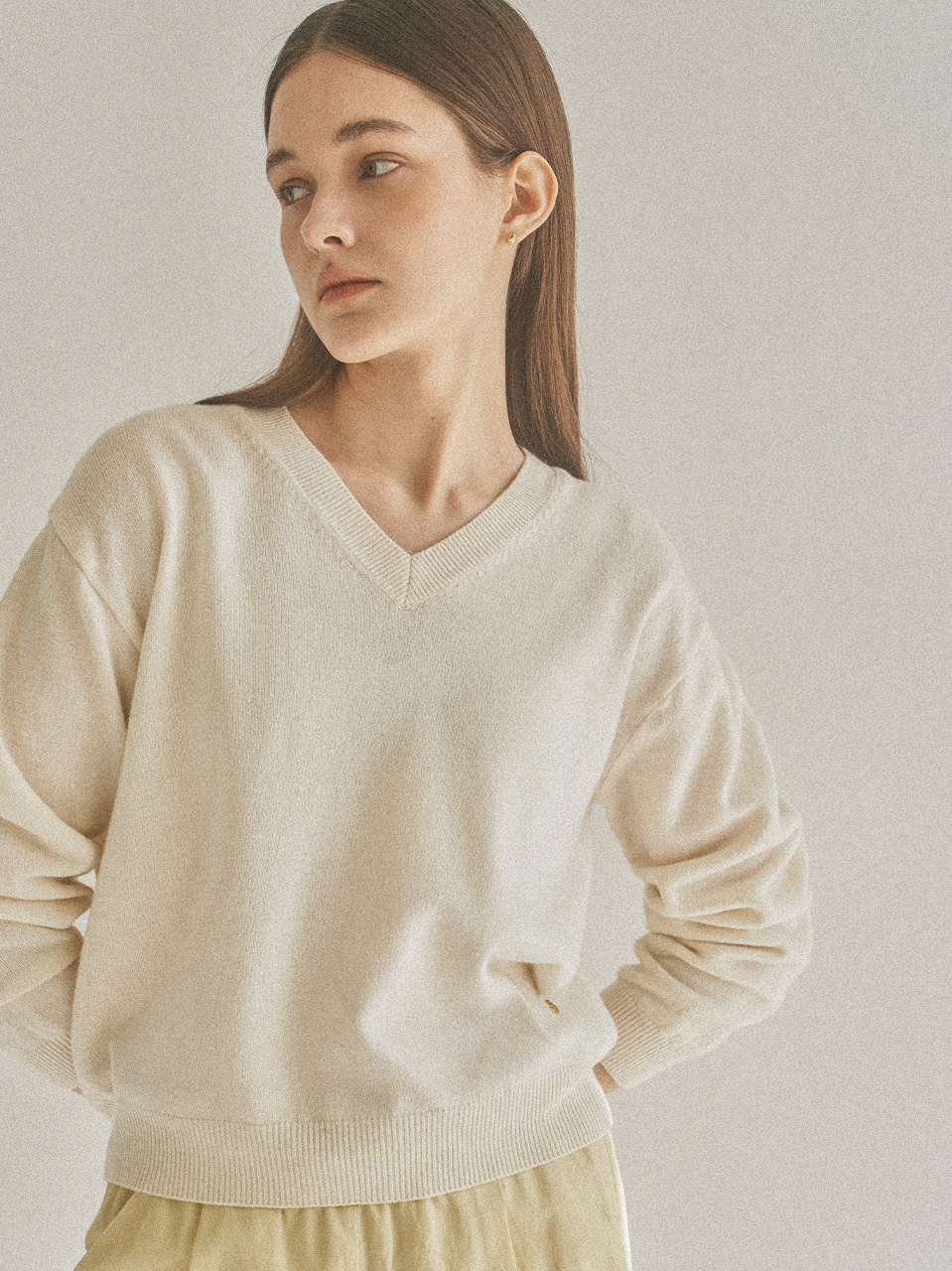 SOFT V-KNIT_IVORY